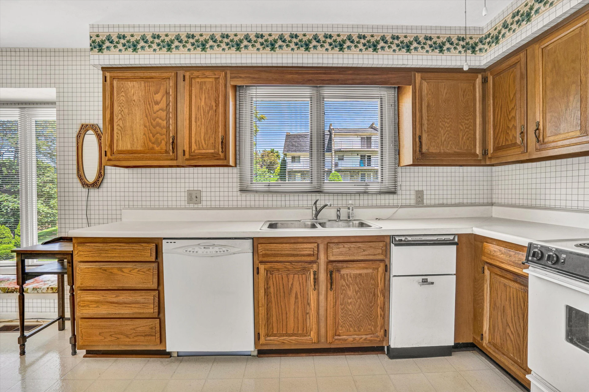3253 Londonderry LN - Photo 12