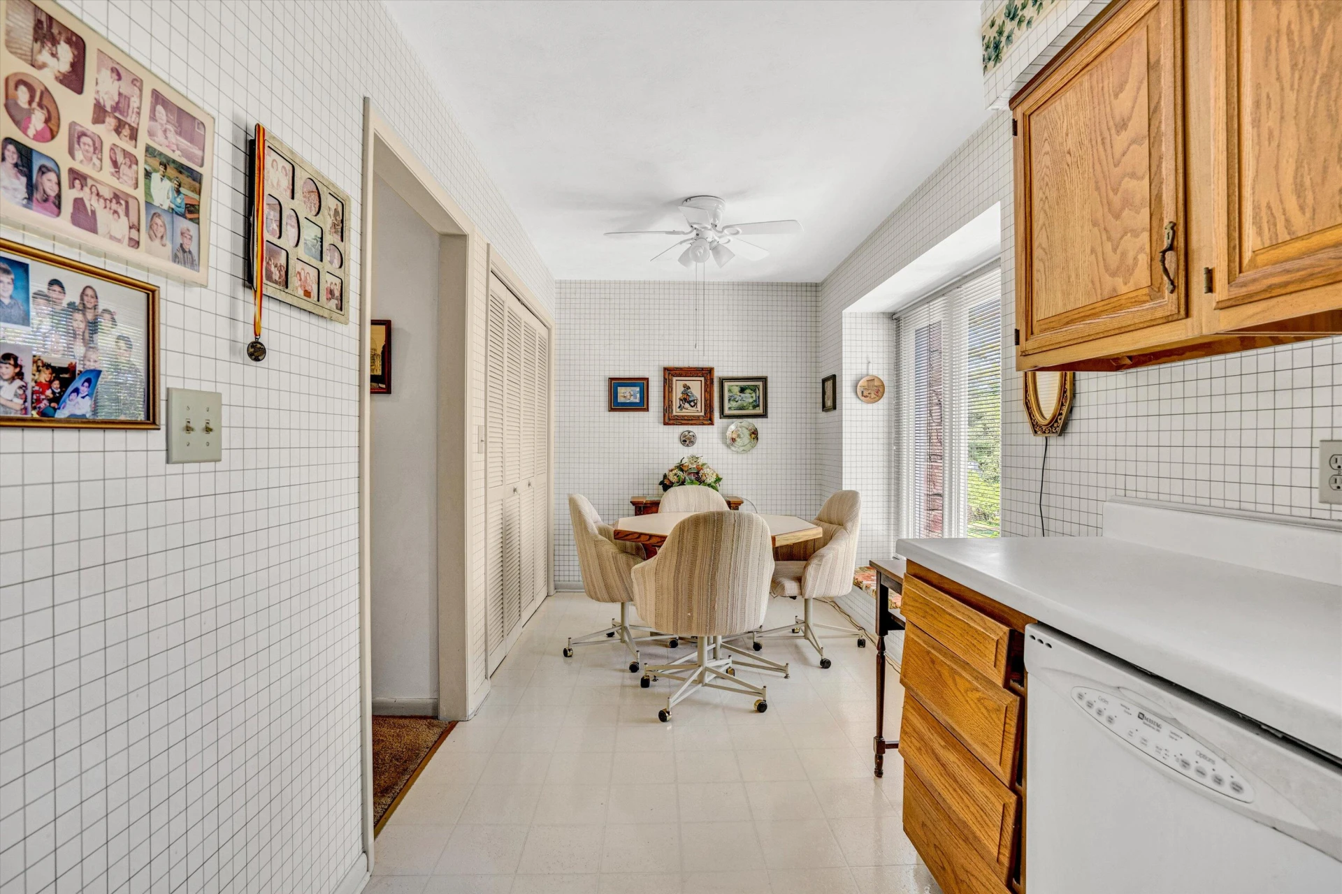 3253 Londonderry LN - Photo 14