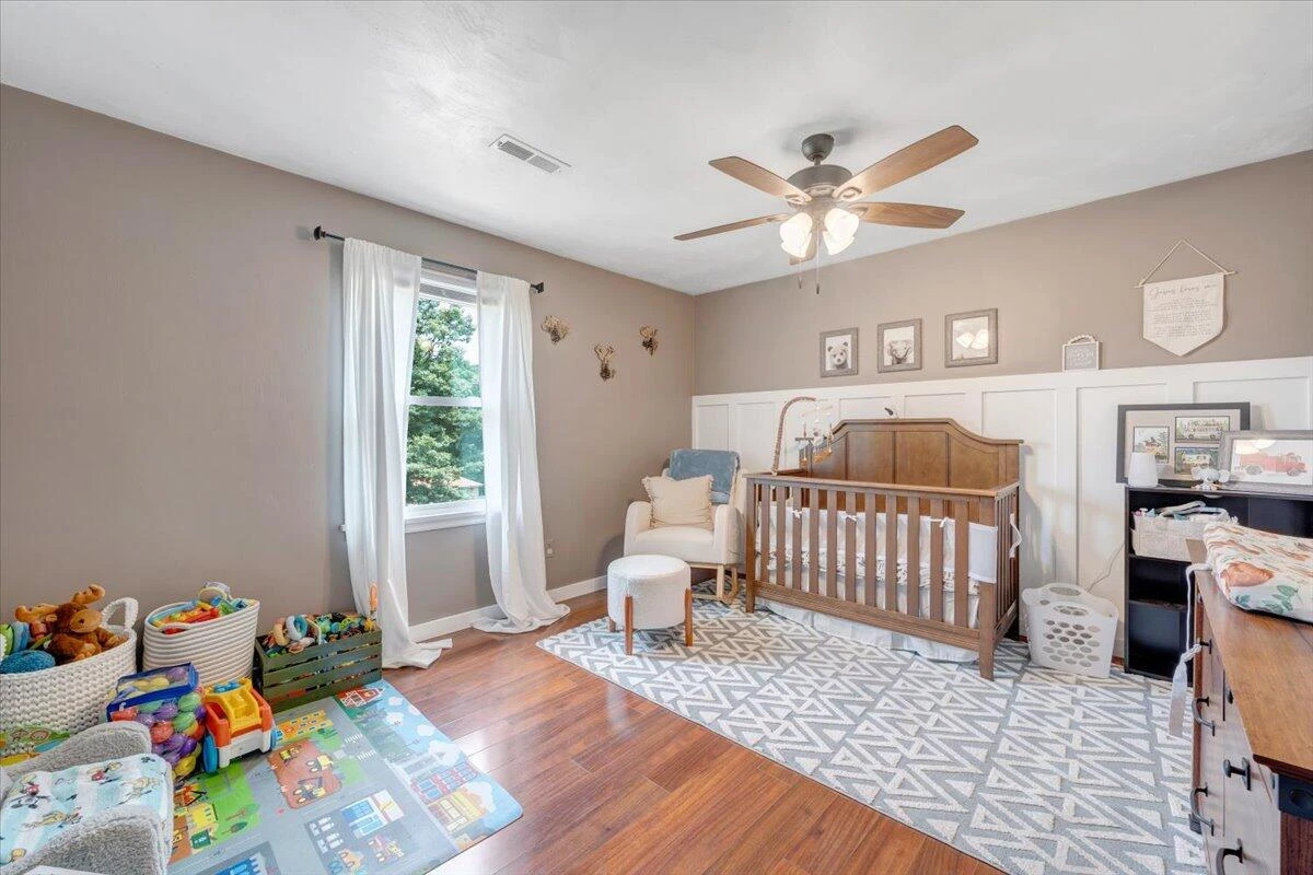 245 Queen Regent CT - Photo 29