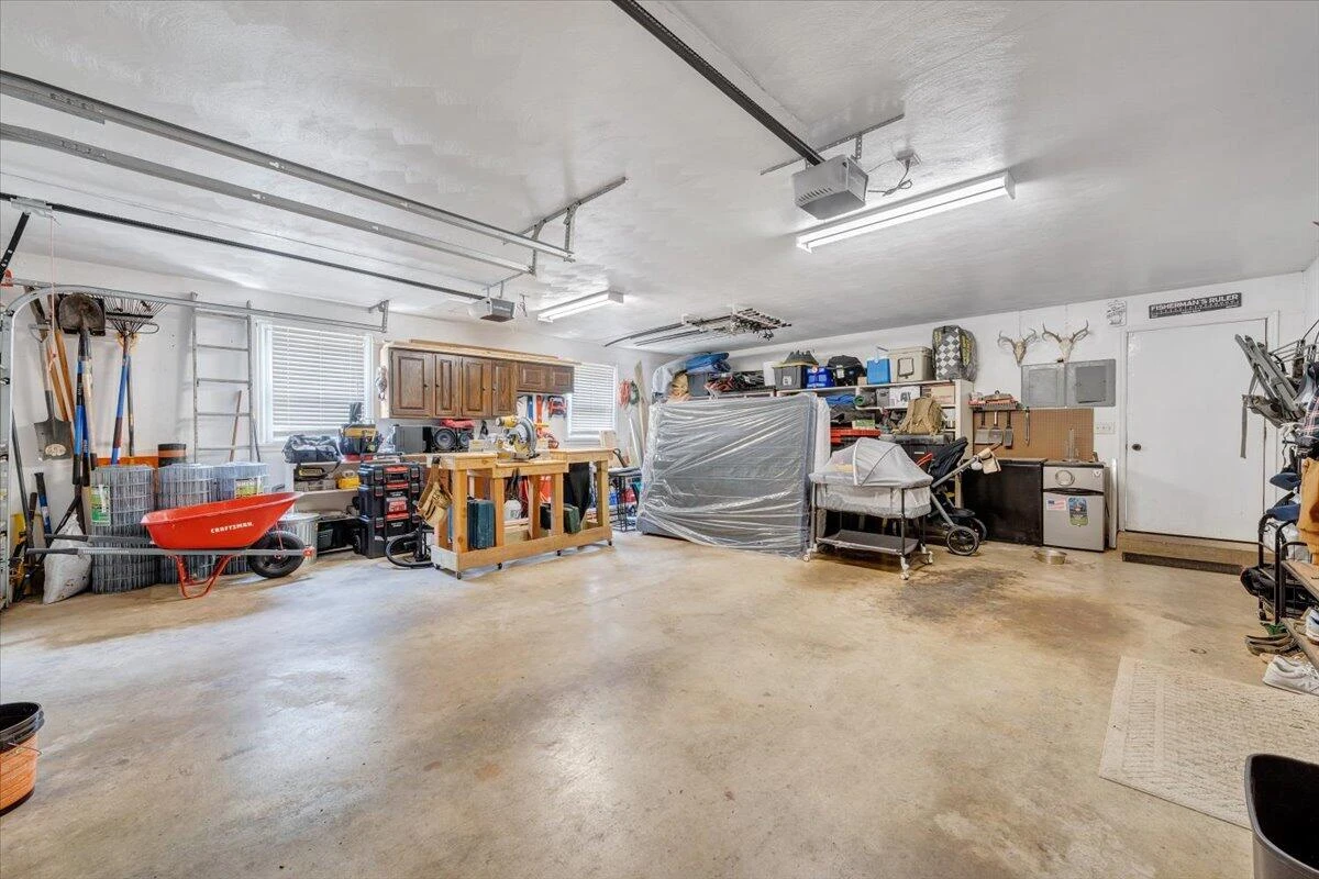 245 Queen Regent CT - Photo 32