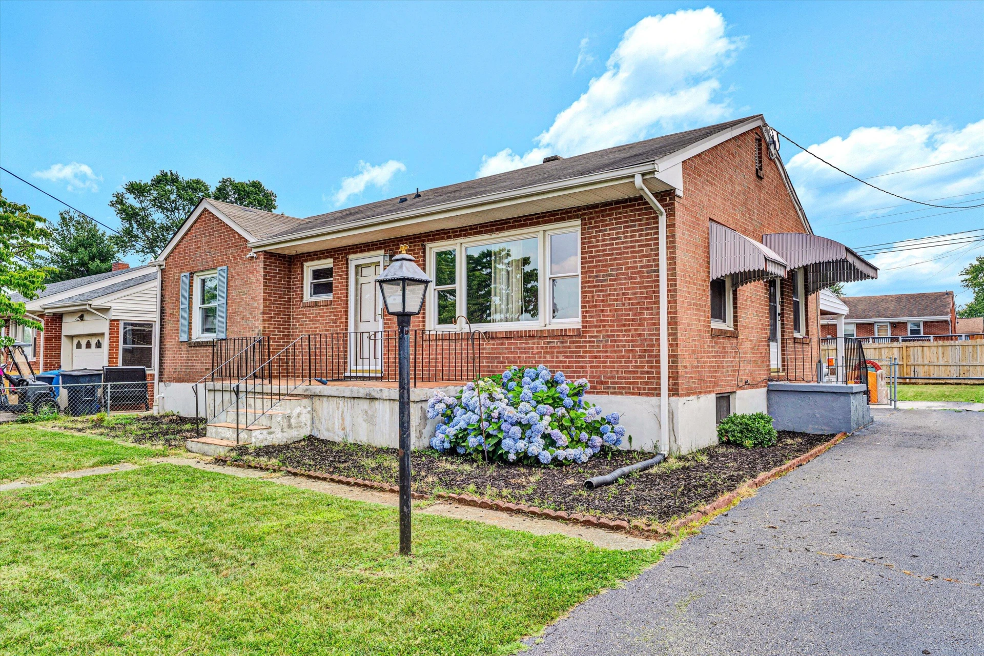 139 Christian AVE