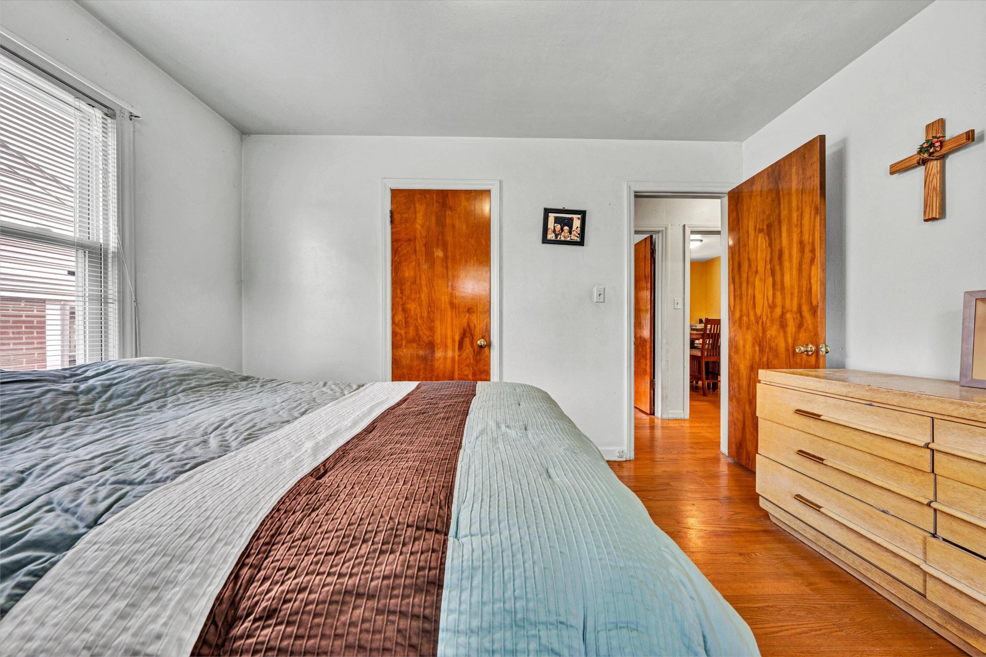 139 Christian AVE - Photo 14
