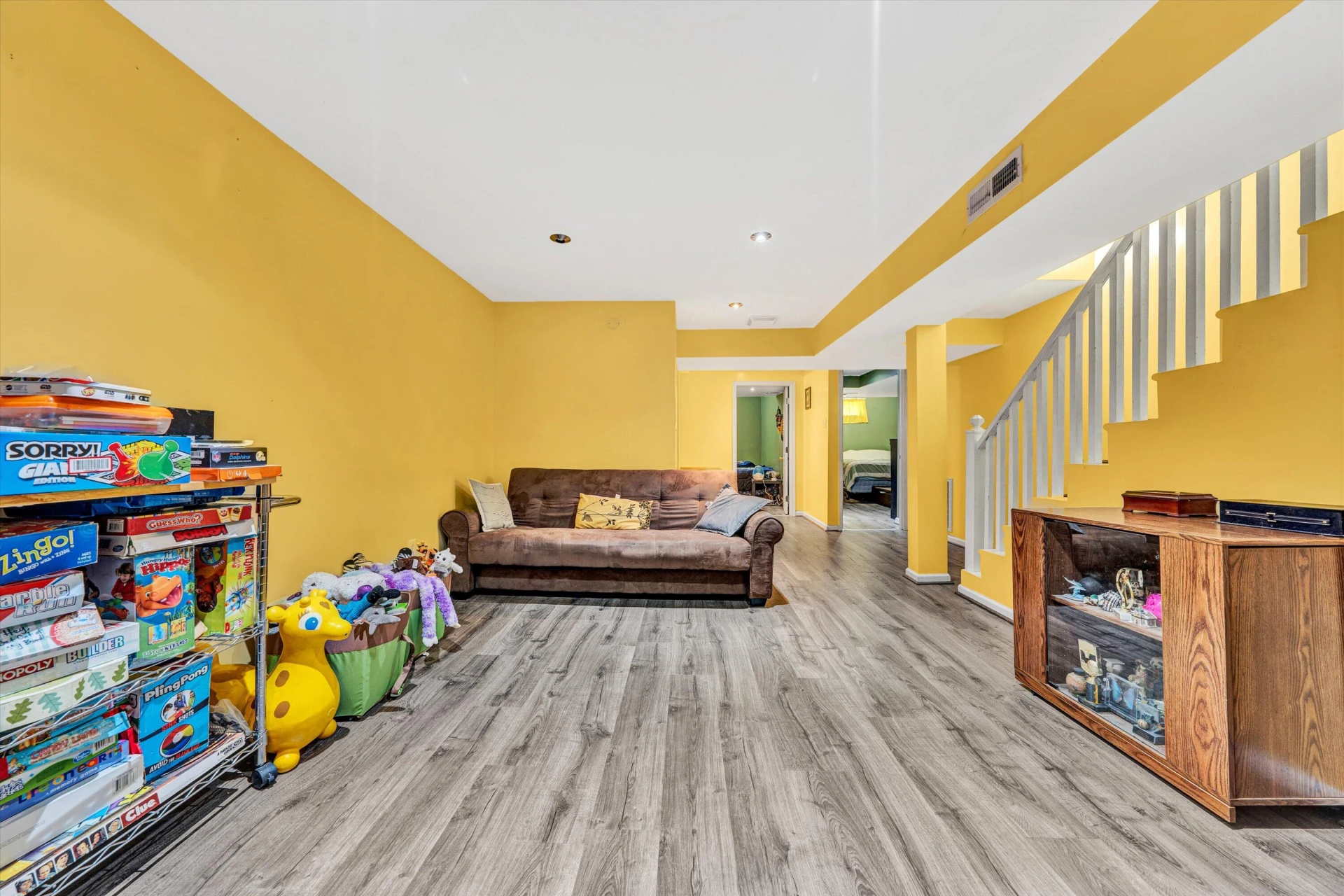139 Christian AVE - Photo 19