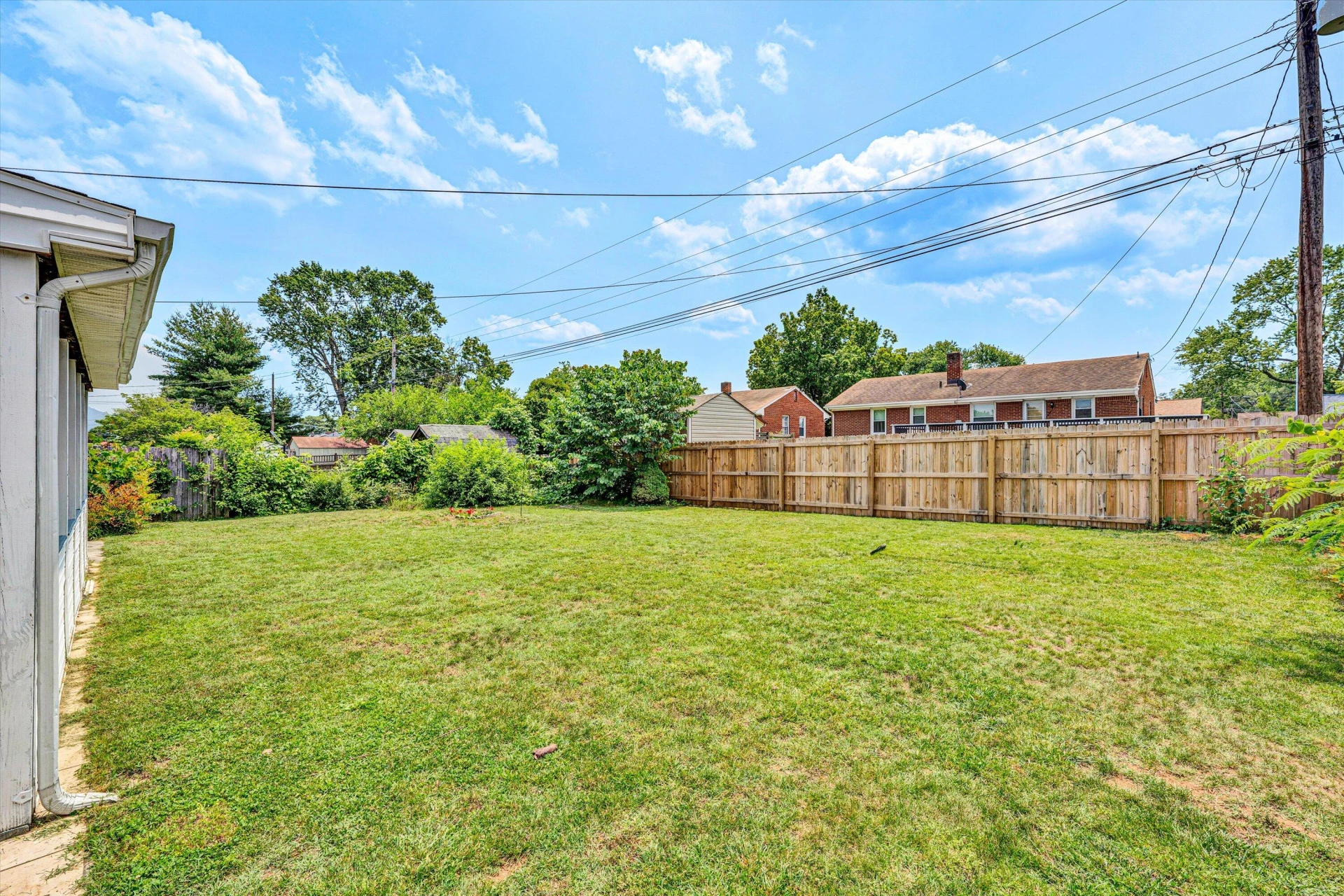 139 Christian AVE - Photo 34