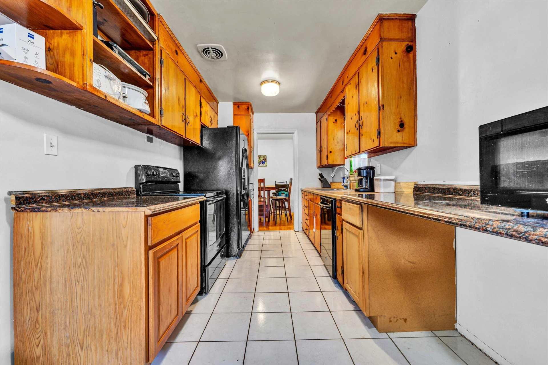 139 Christian AVE - Photo 6