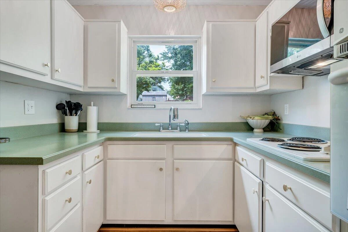 4332 Bandy RD - Photo 18