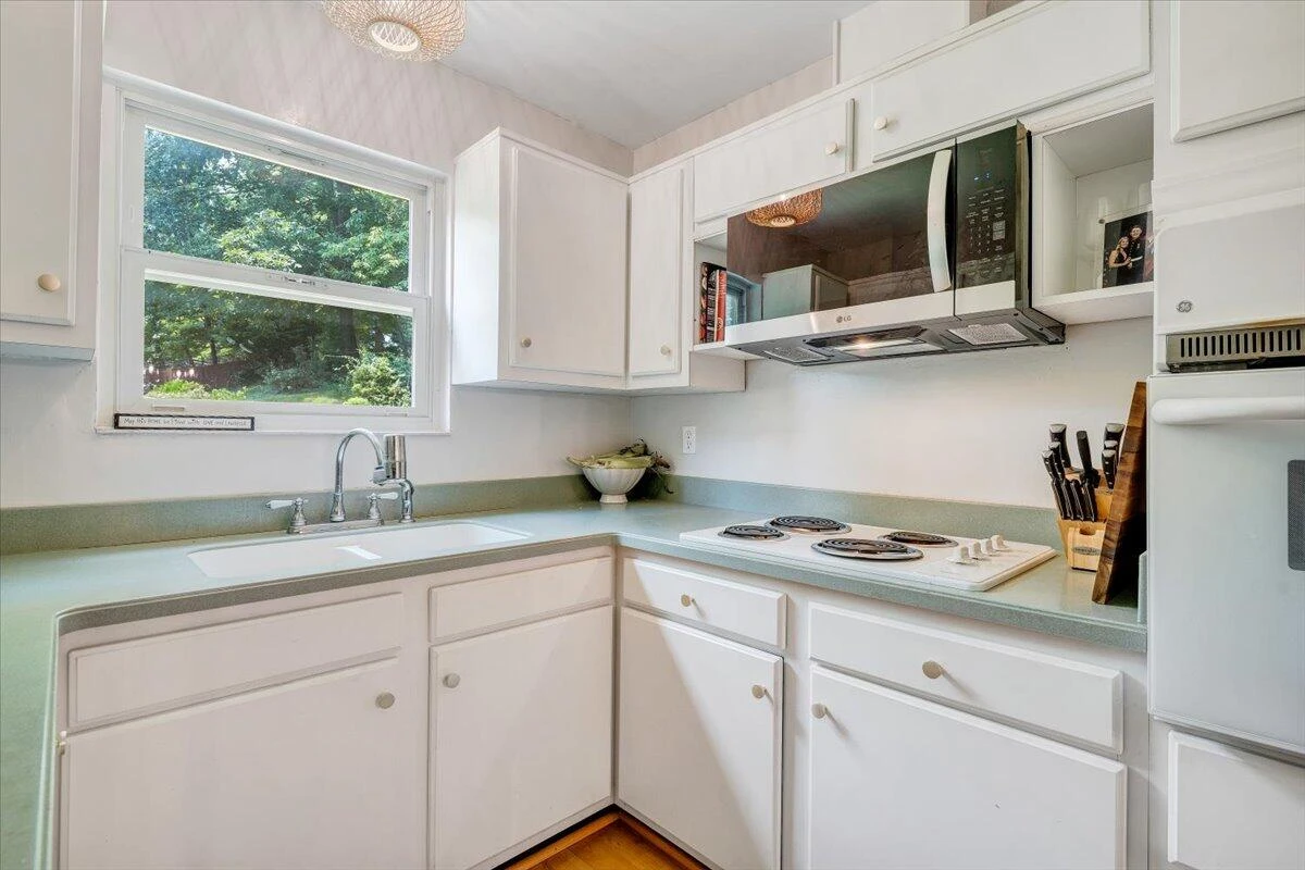 4332 Bandy RD - Photo 19