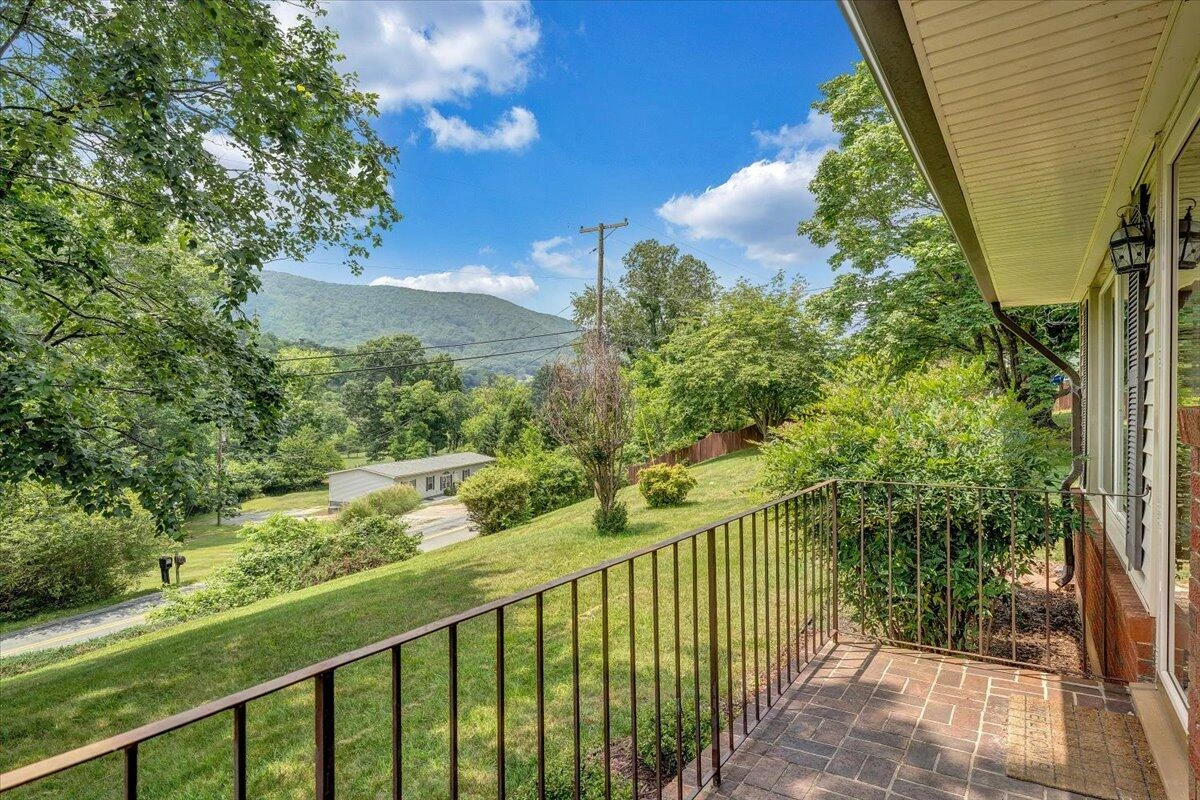 4332 Bandy RD - Photo 39