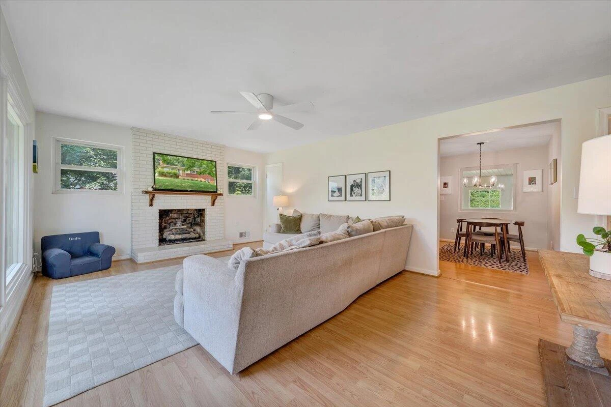 4332 Bandy RD - Photo 8
