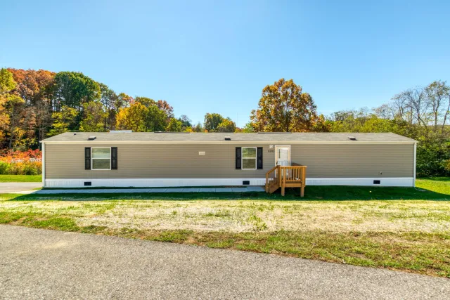 6765 Lee, Radford, VA, 24141