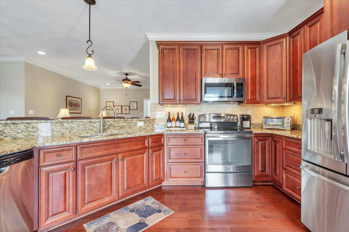 73 Medallion CT - Photo 13