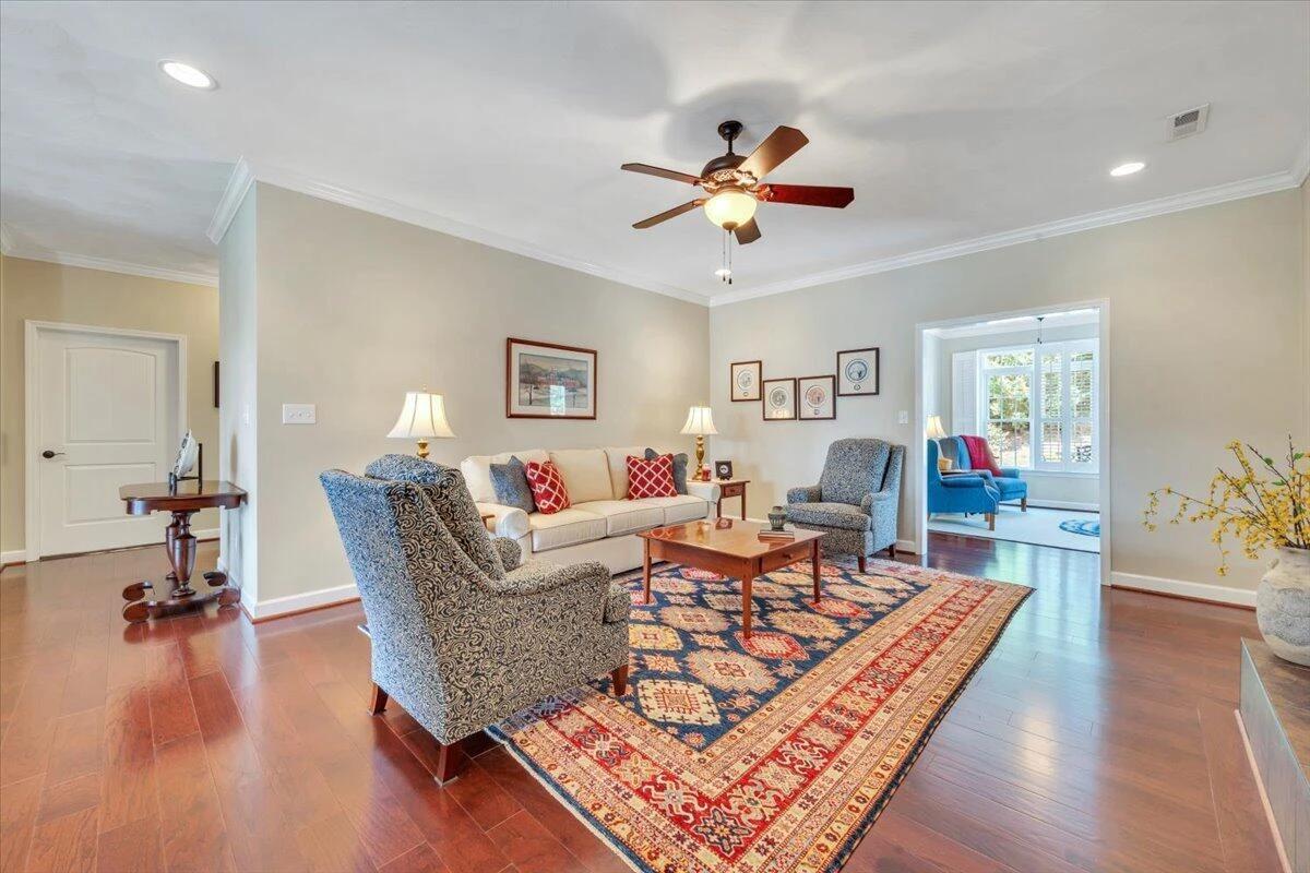 73 Medallion CT - Photo 16