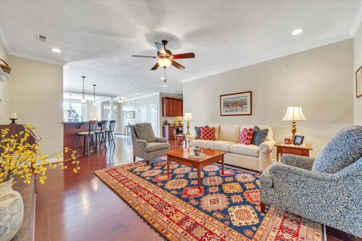 73 Medallion CT - Photo 19