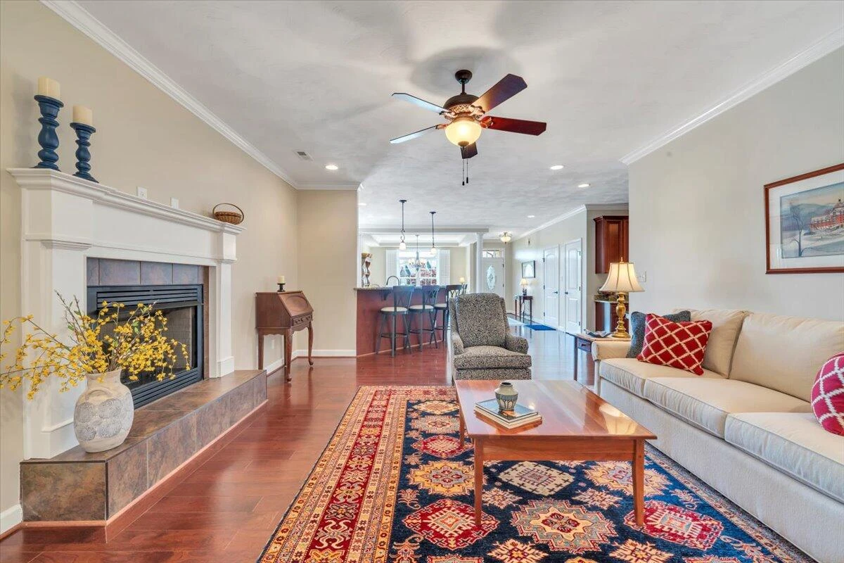 73 Medallion CT - Photo 20