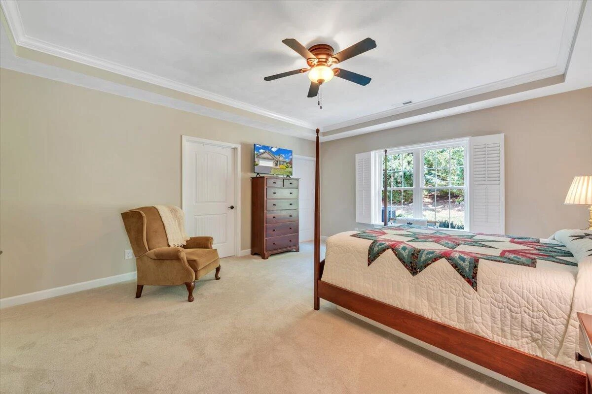 73 Medallion CT - Photo 21