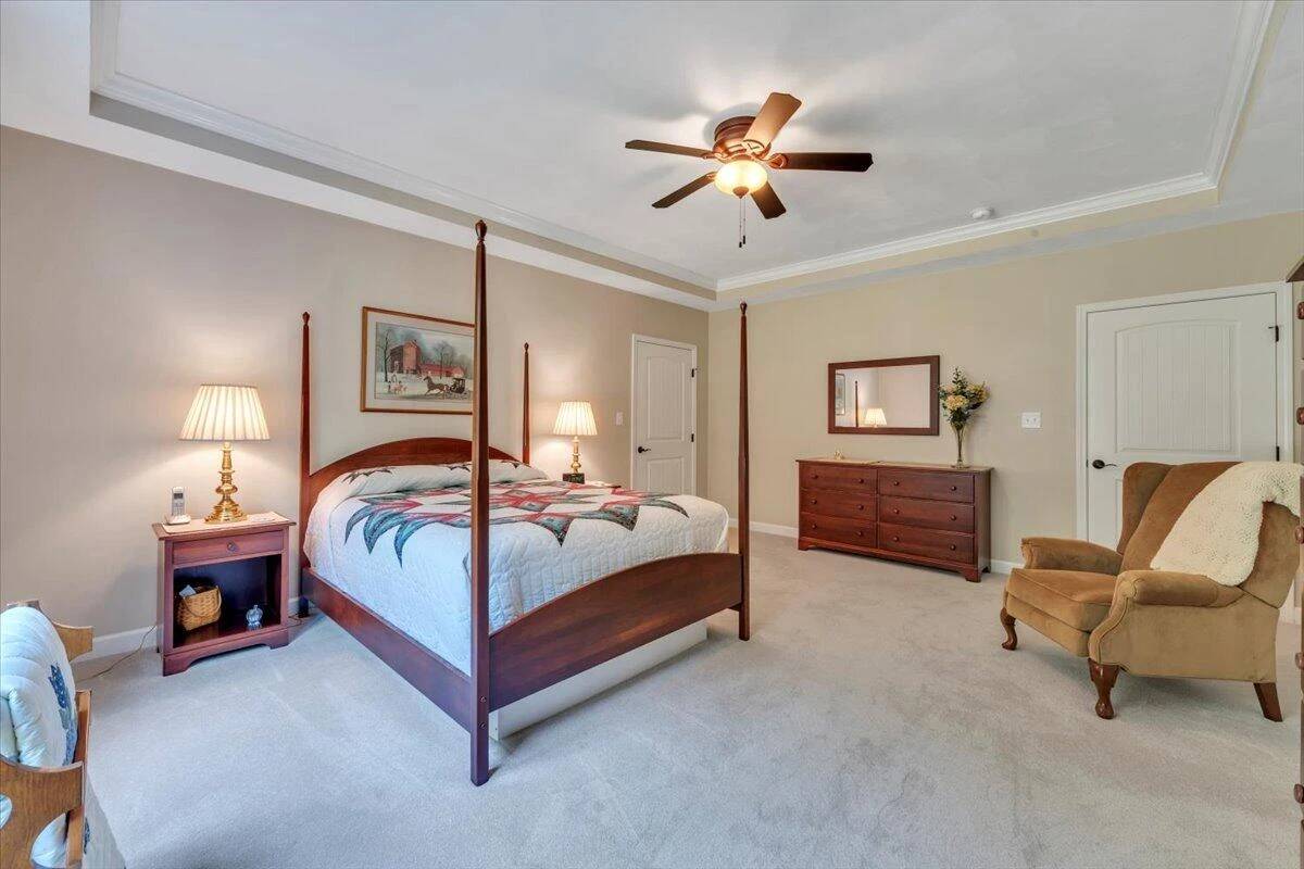 73 Medallion CT - Photo 23