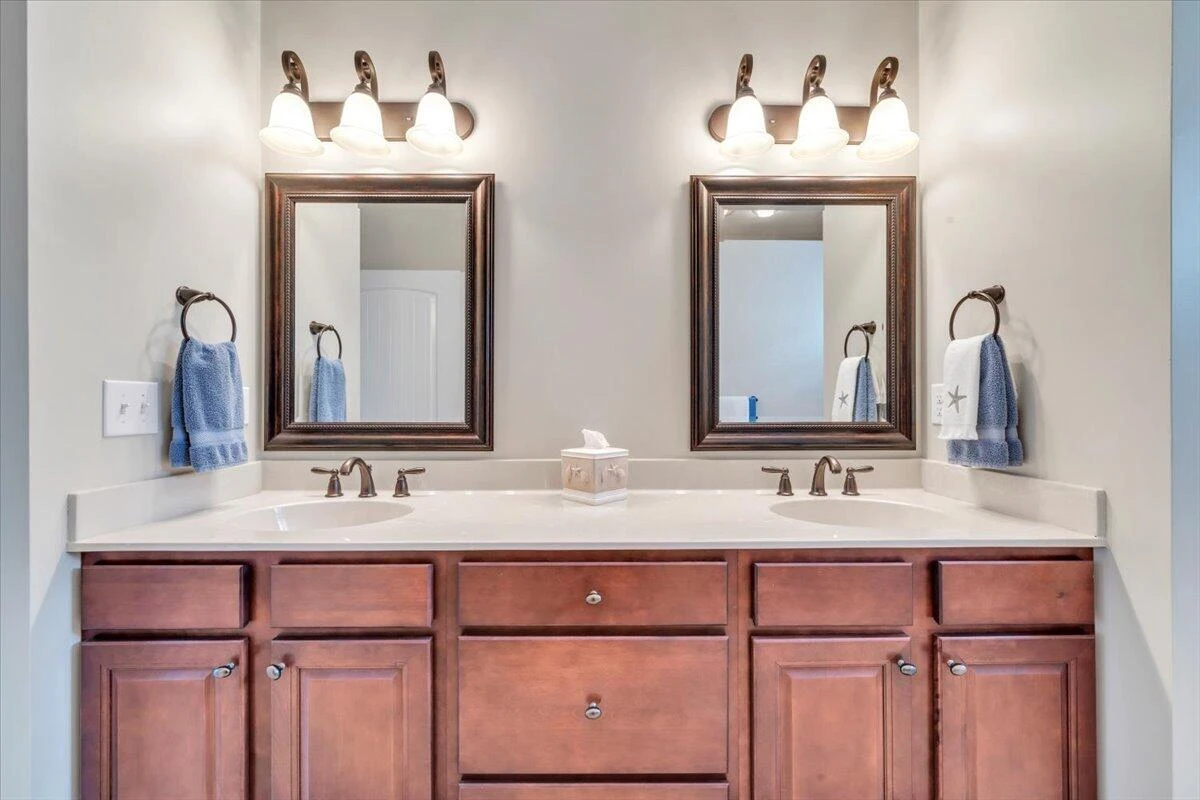 73 Medallion CT - Photo 25