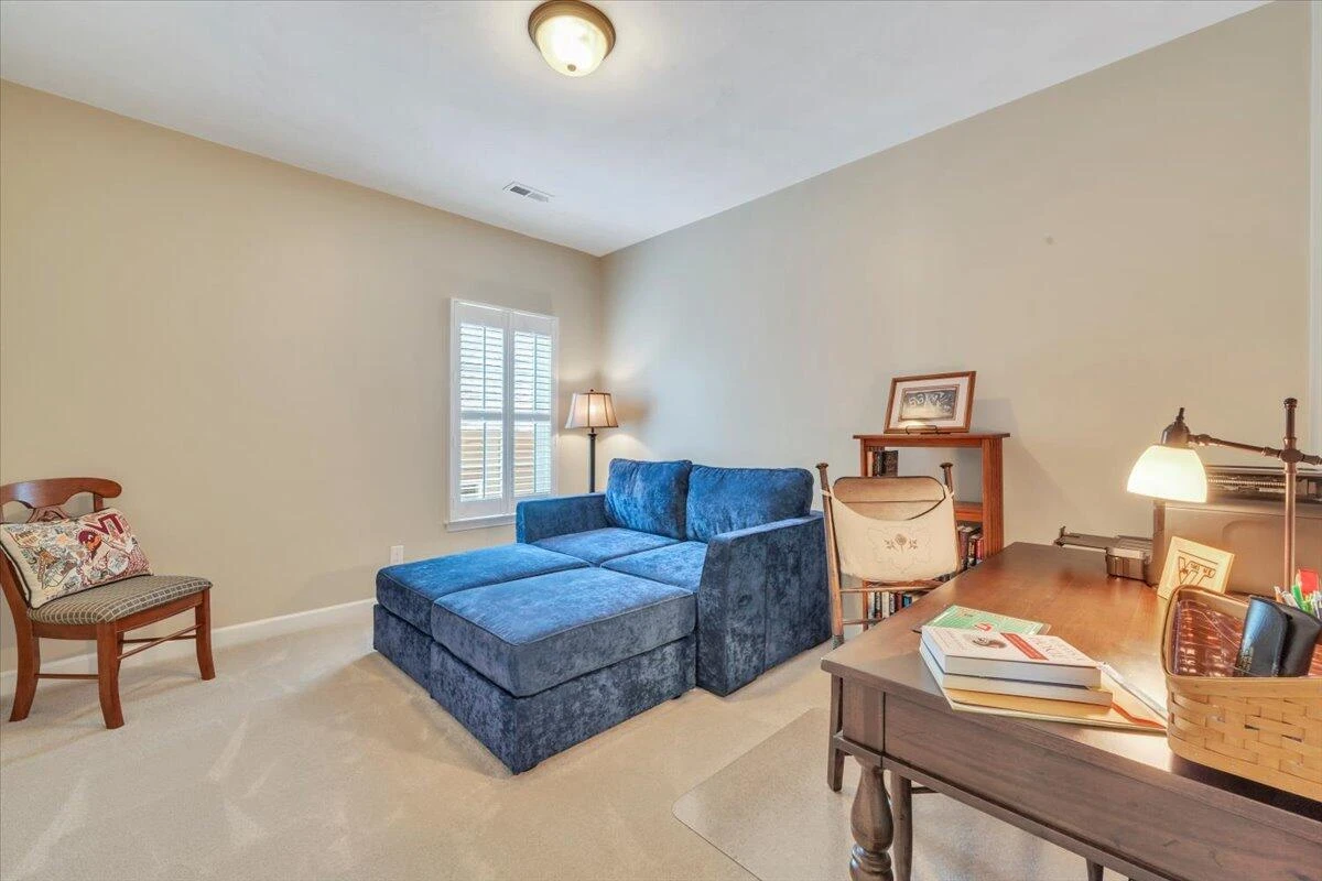 73 Medallion CT - Photo 28