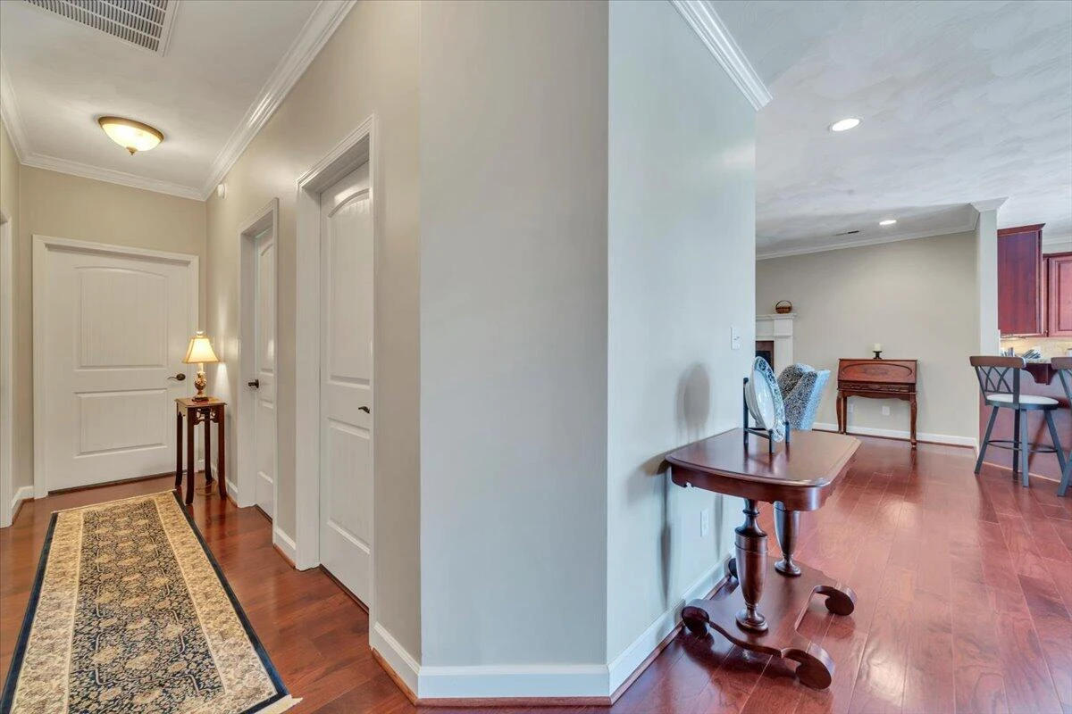 73 Medallion CT - Photo 30