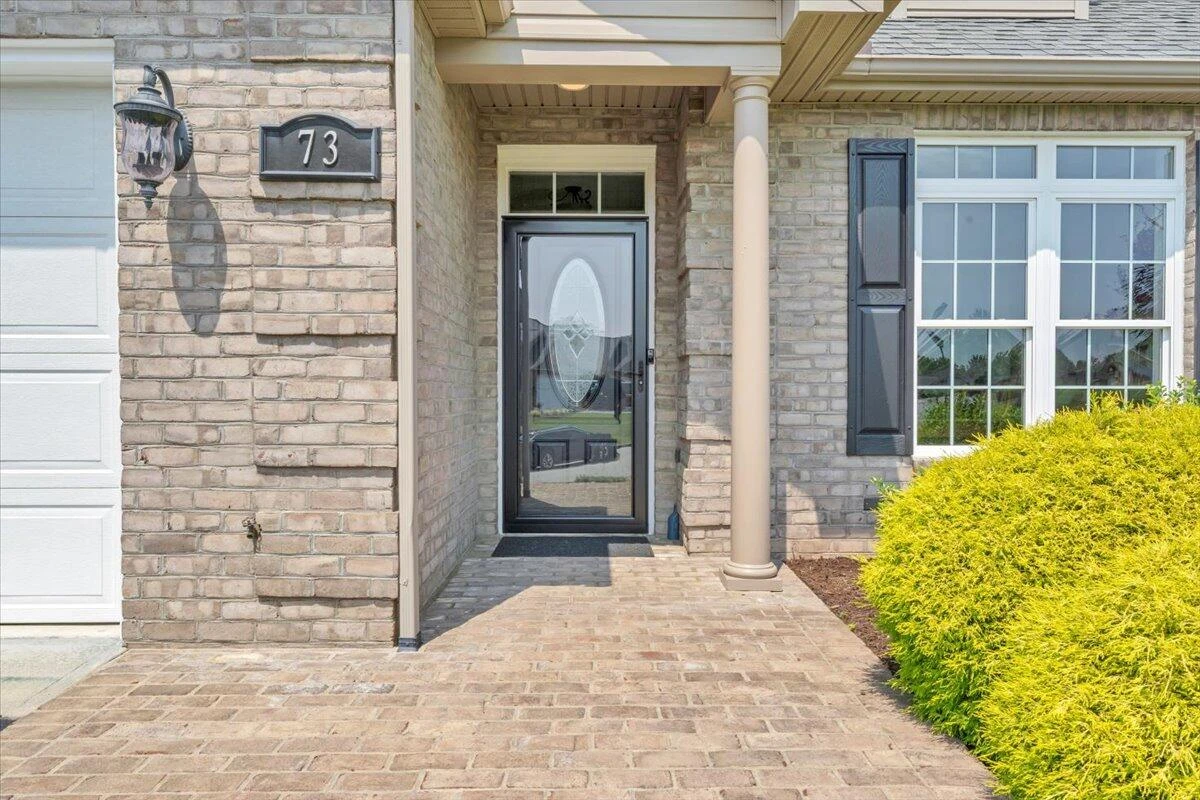 73 Medallion CT - Photo 4