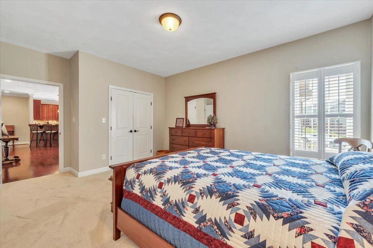 73 Medallion CT - Photo 33