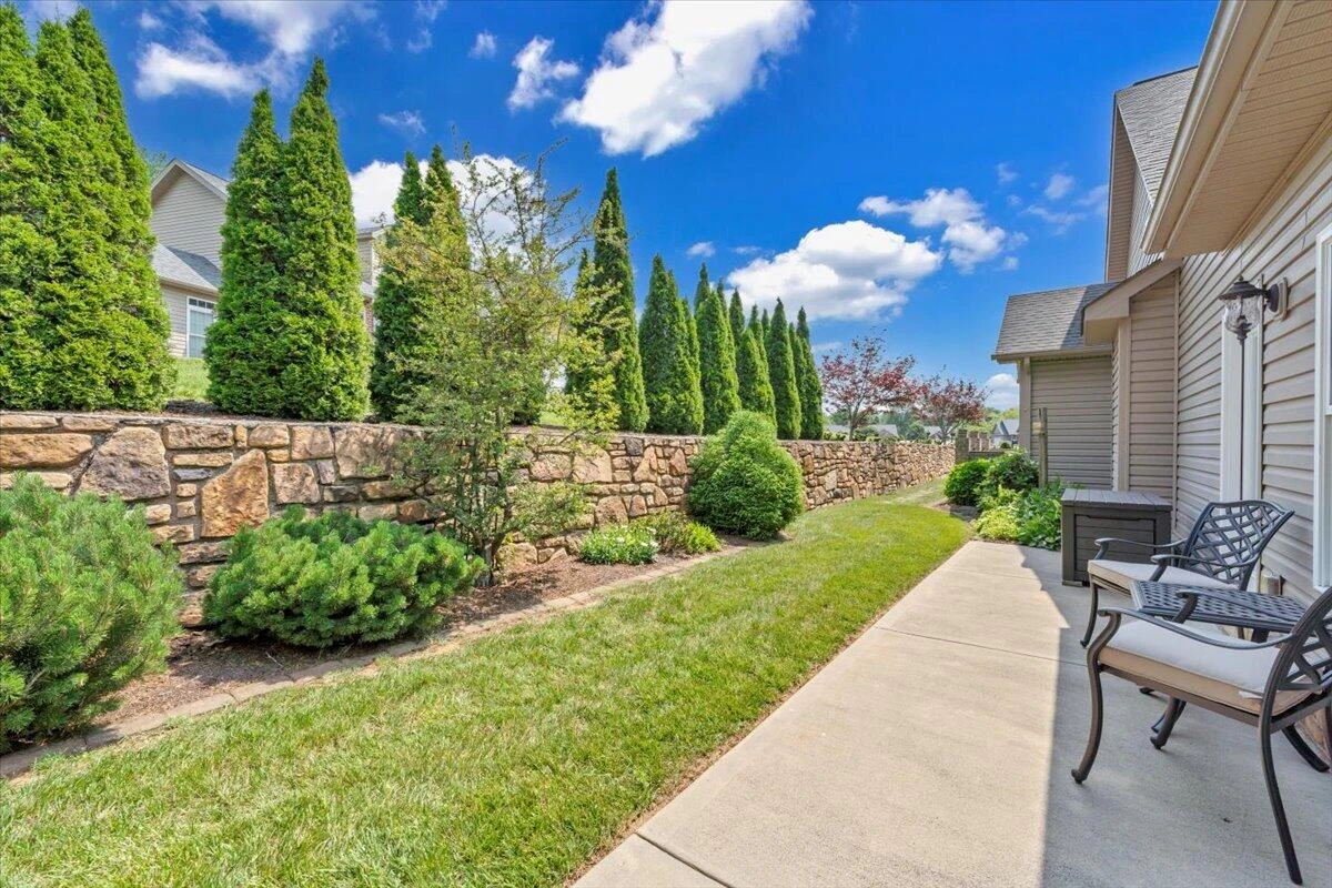 73 Medallion CT - Photo 49