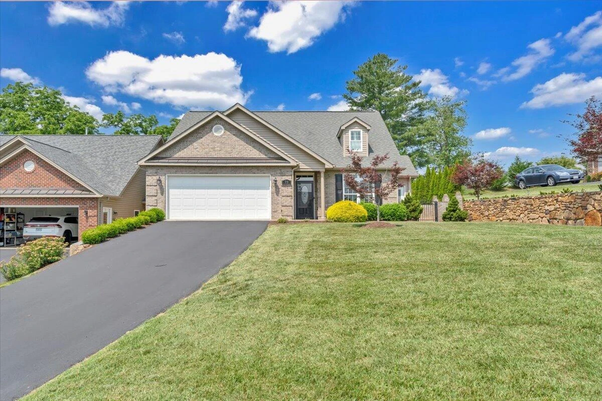 73 Medallion CT - Photo 54