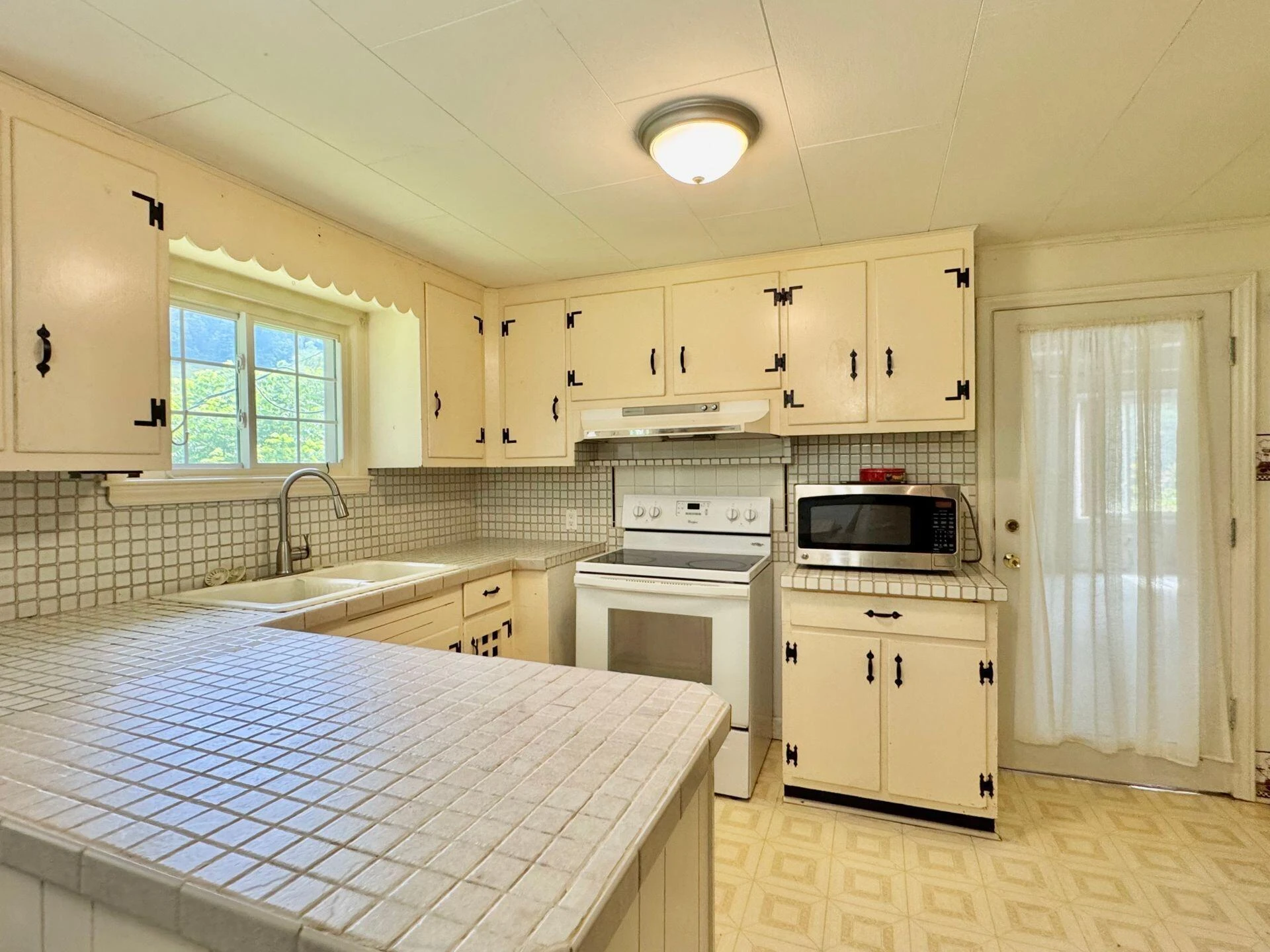 2643 Wades Gap RD - Photo 14
