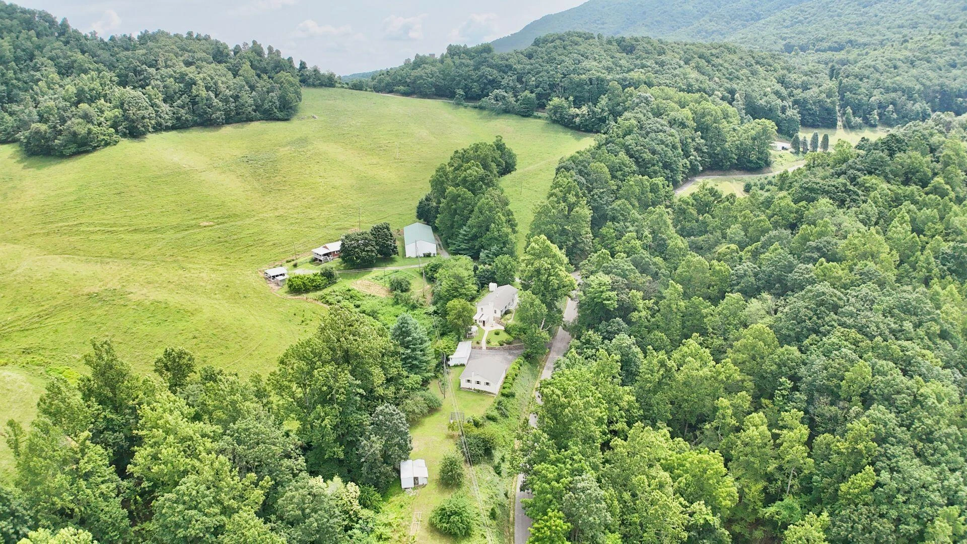 2643 Wades Gap RD - Photo 84