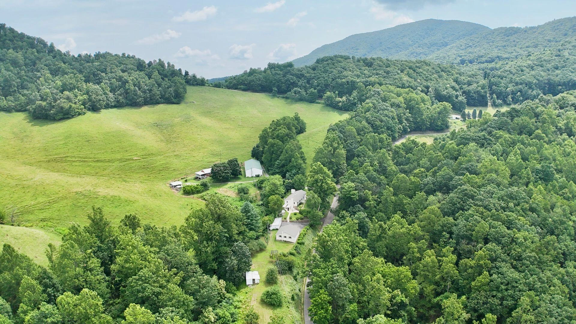 2643 Wades Gap RD - Photo 89
