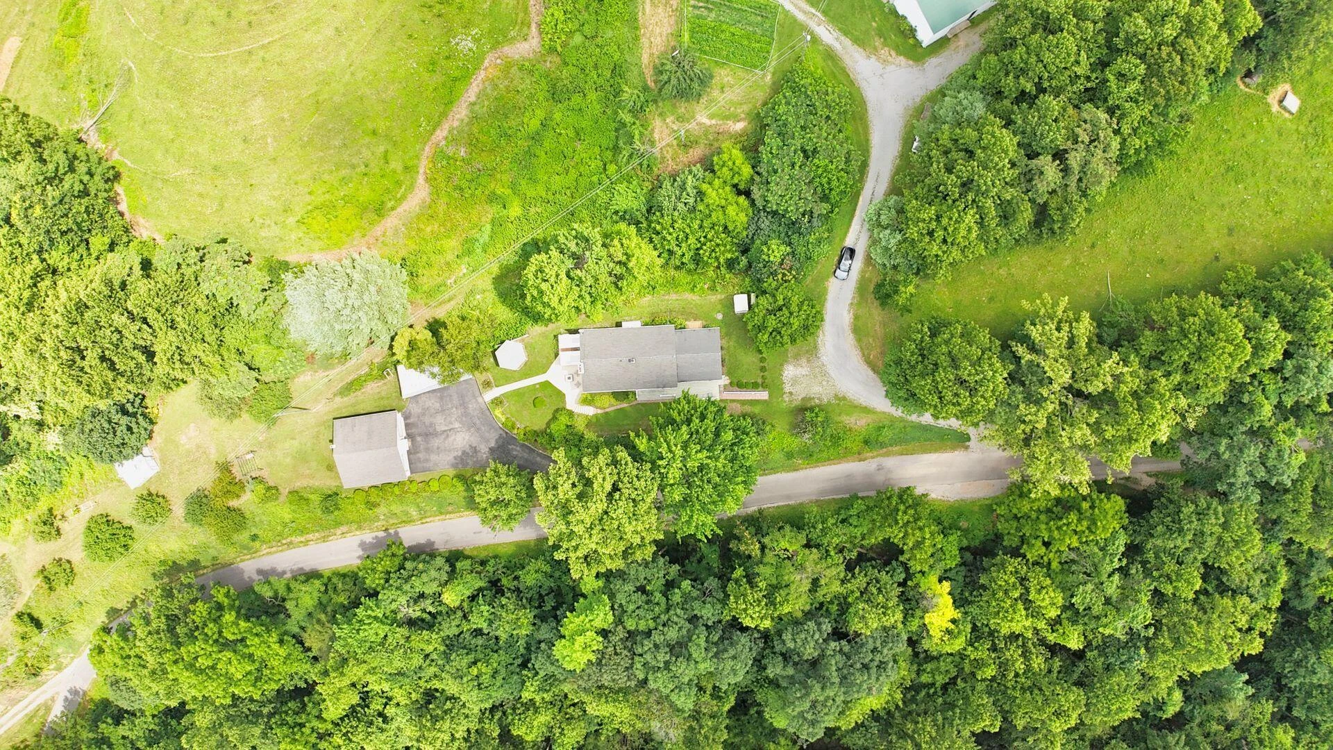 2643 Wades Gap RD - Photo 97