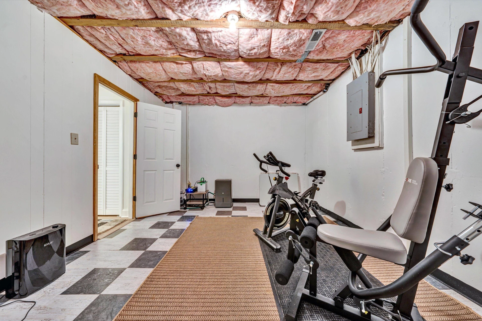 4717 Wembley PL - Photo 33
