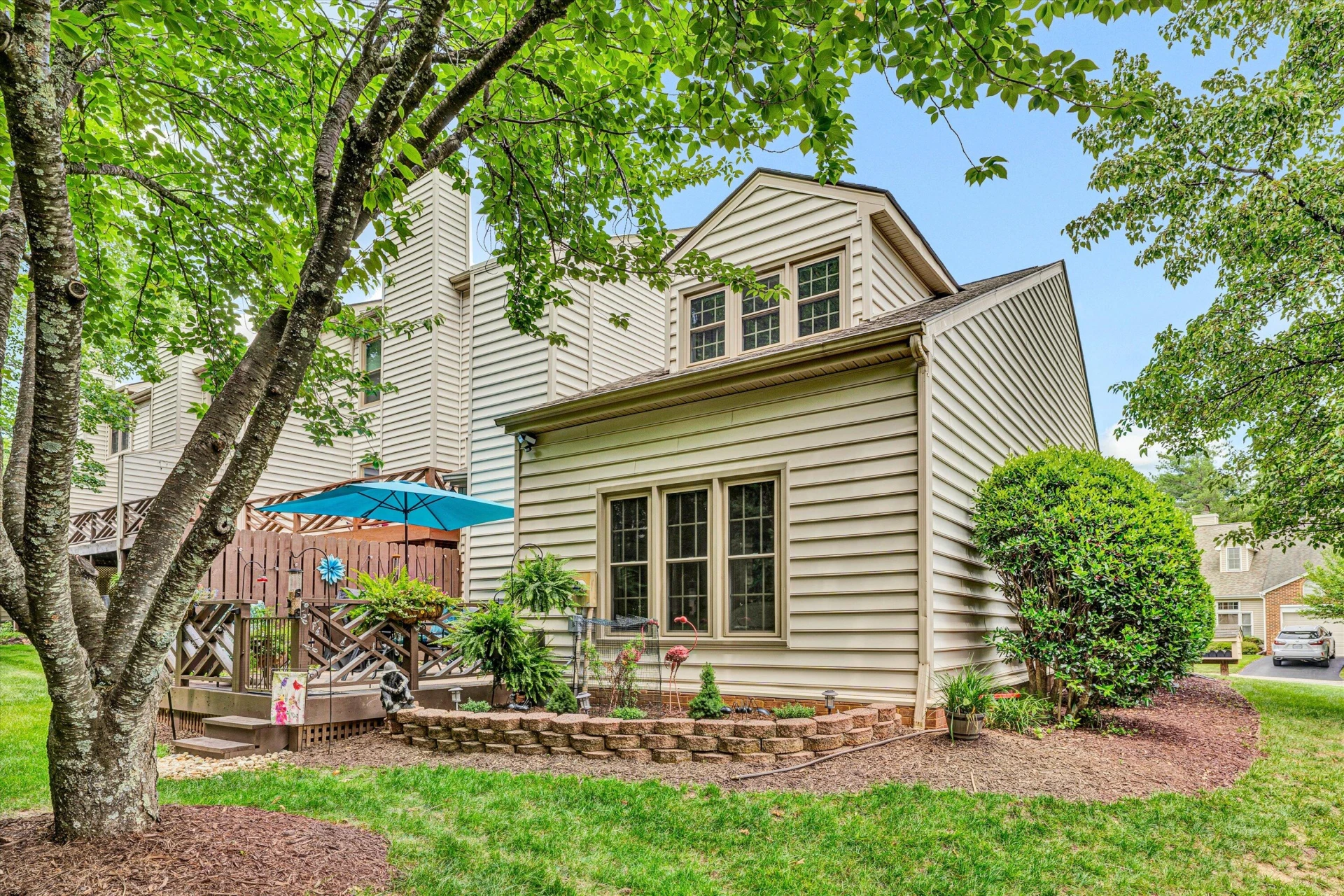 4717 Wembley PL - Photo 37