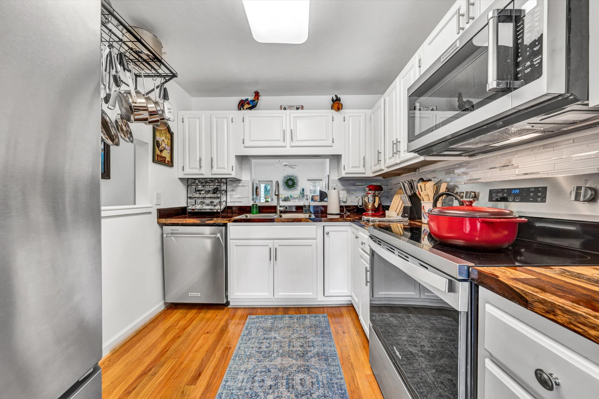 4717 Wembley PL - Photo 6