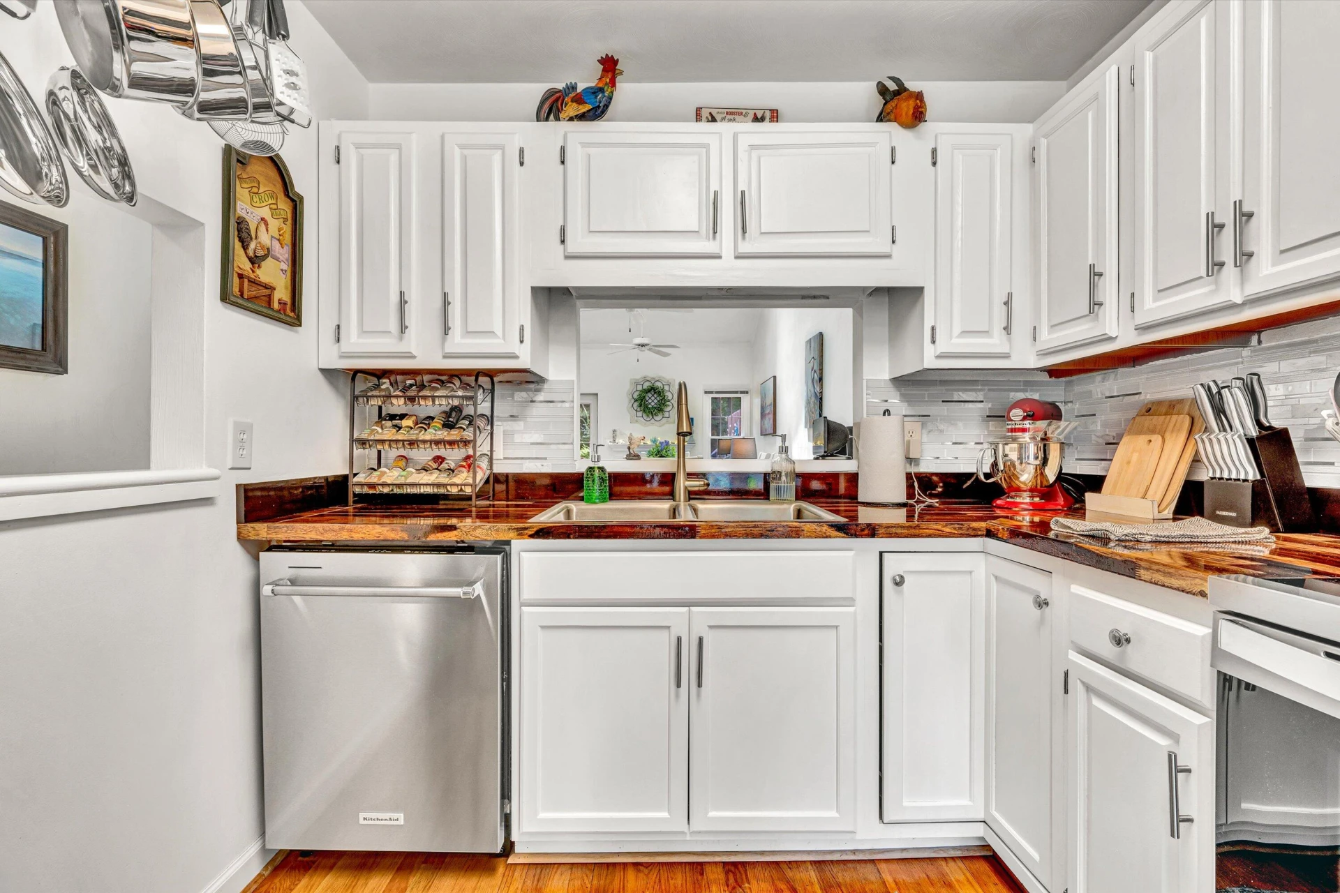 4717 Wembley PL - Photo 8