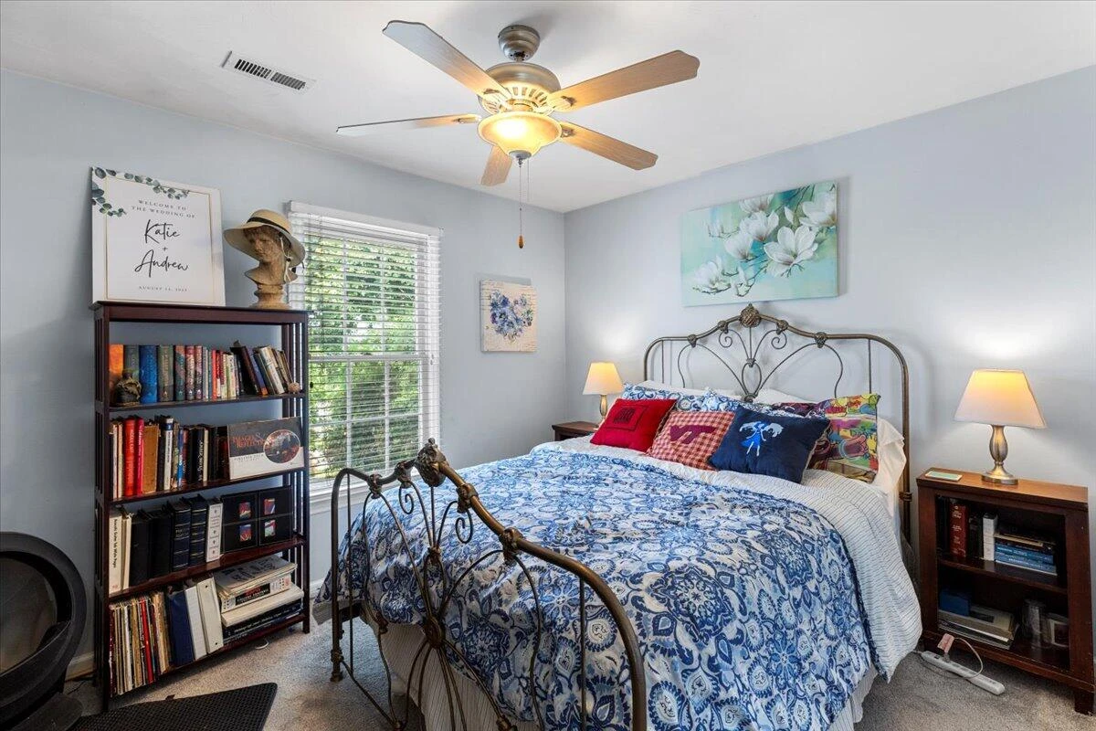 111 Deer Trace LN - Photo 17