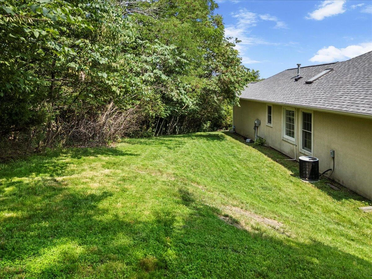 111 Deer Trace LN - Photo 50