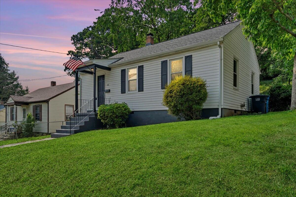 66 Forest Hill AVE