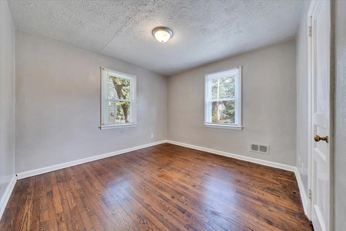 66 Forest Hill AVE - Photo 14