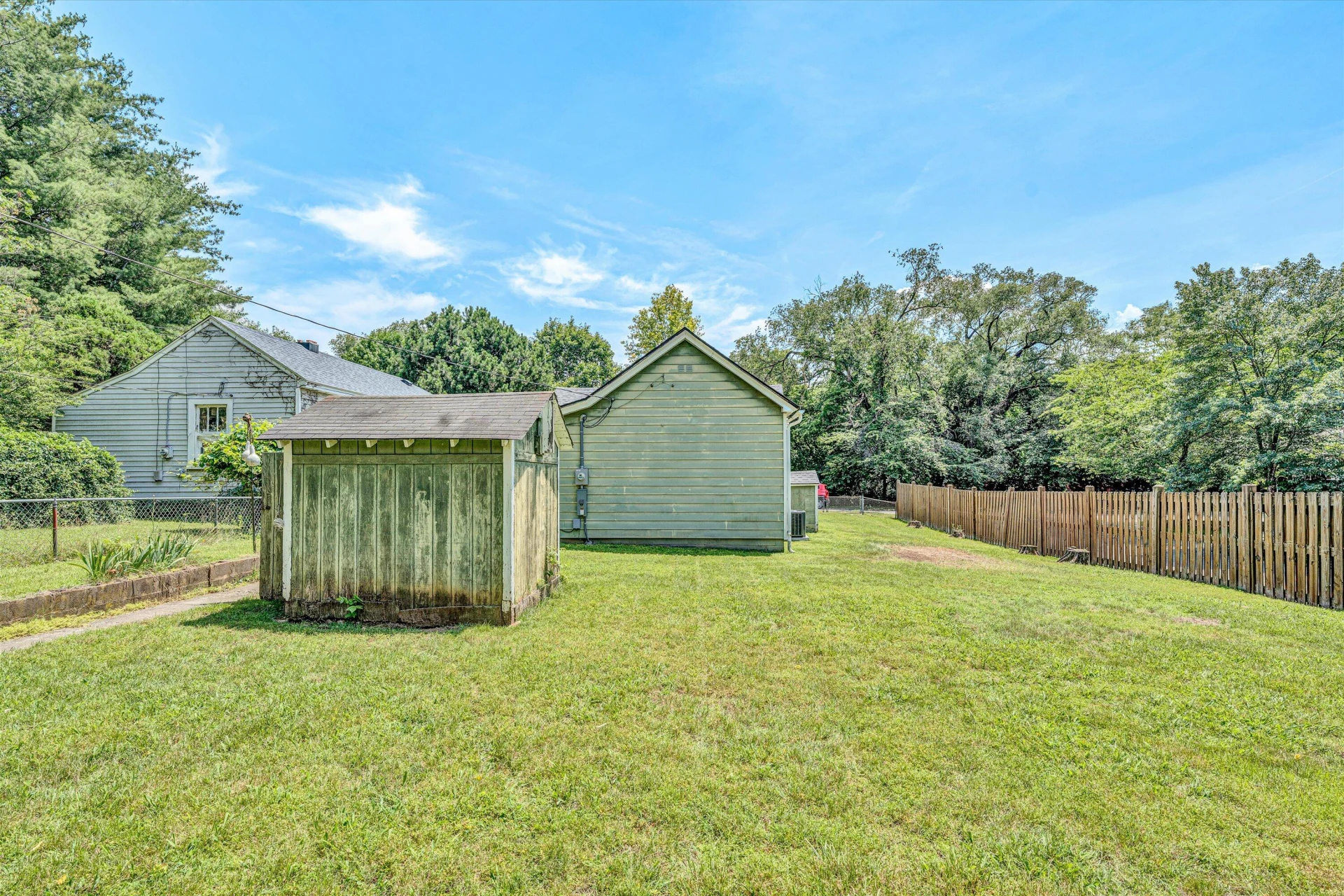 615 Janette AVE - Photo 25