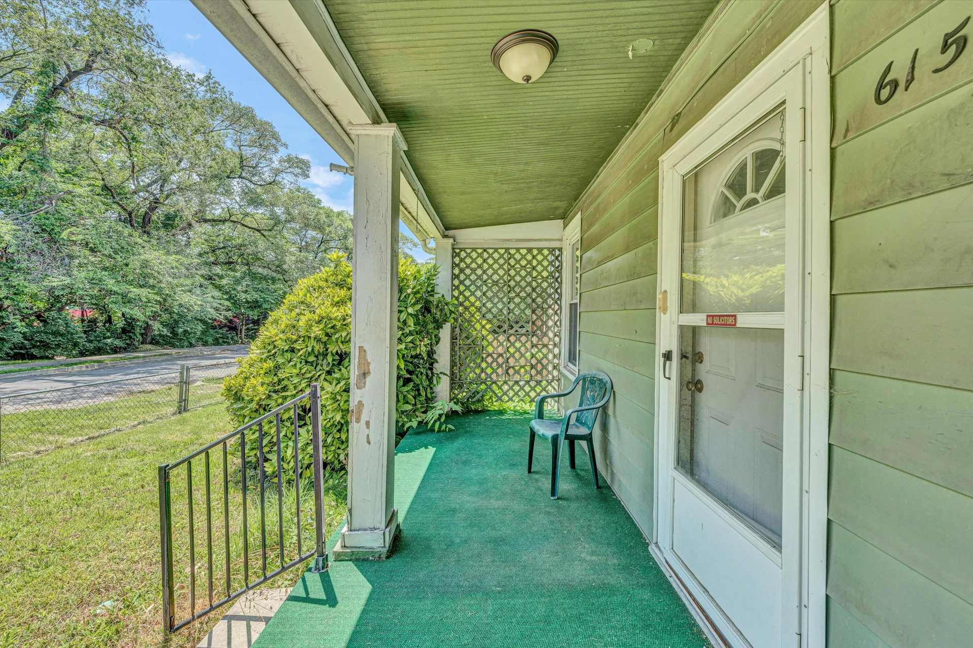 615 Janette AVE - Photo 5