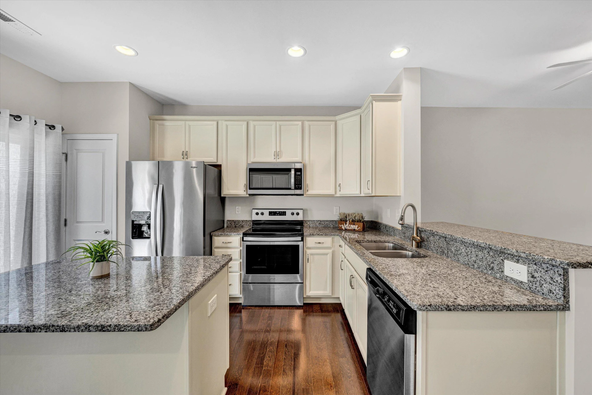 58 Colony Avenue AVE - Photo 8