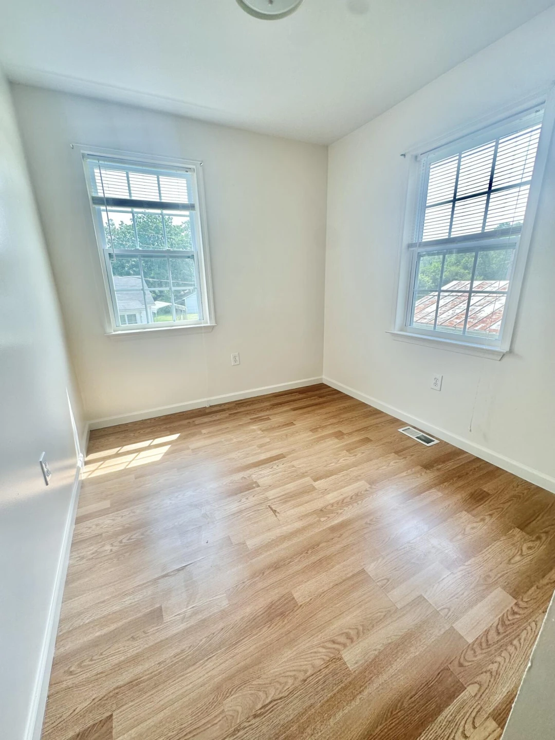 418 Marshall AVE - Photo 40