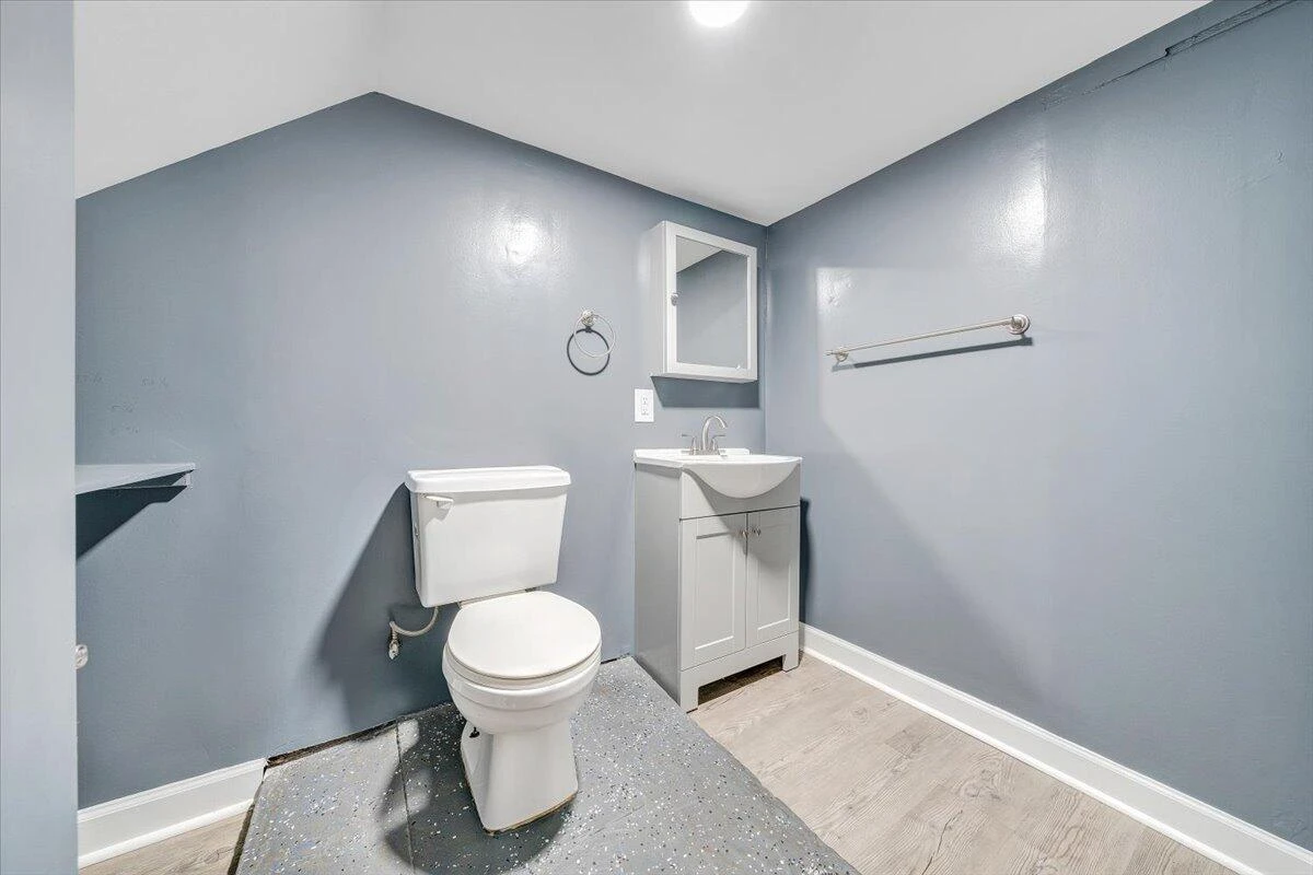 2321 Massachusetts AVE - Photo 22