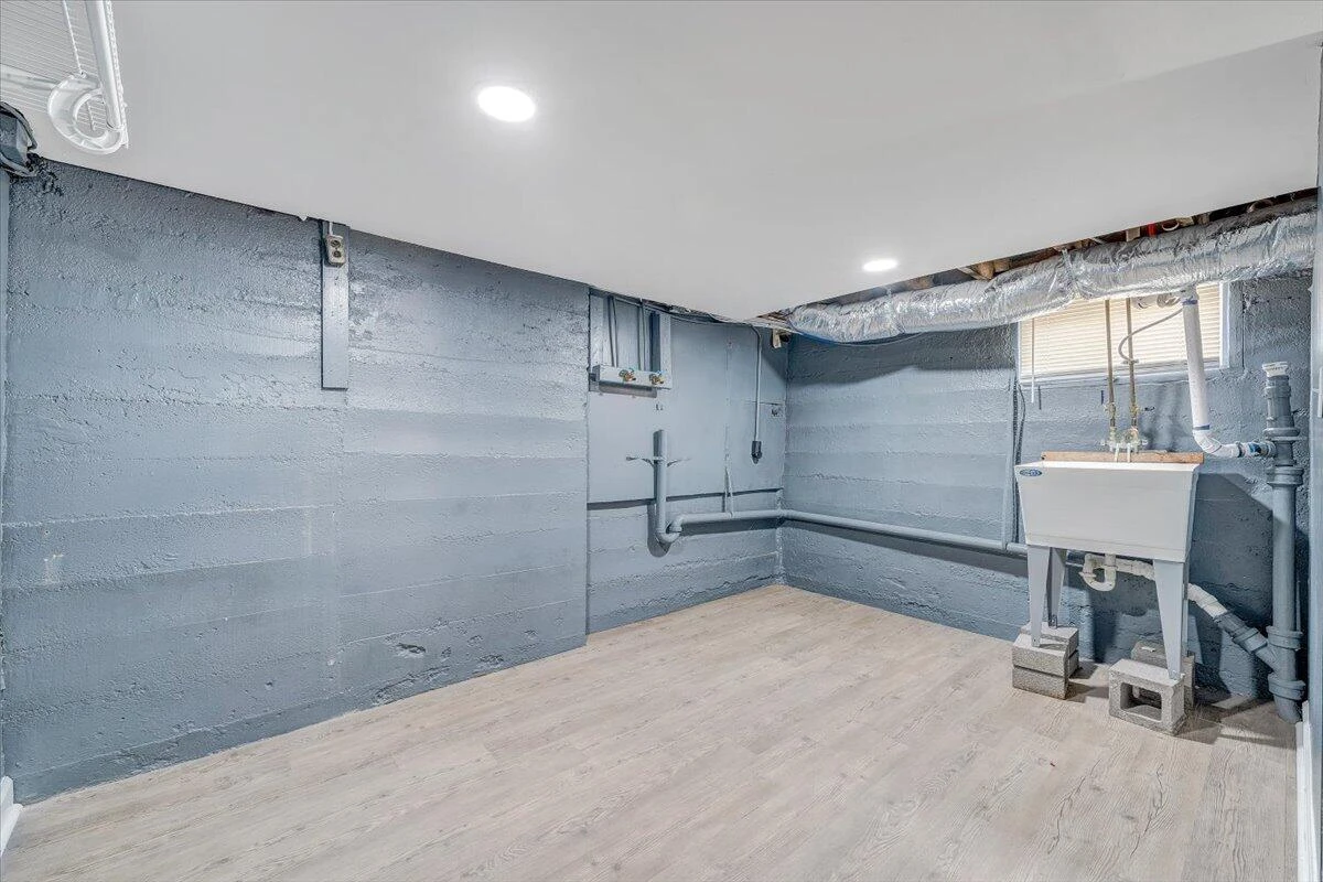 2321 Massachusetts AVE - Photo 24