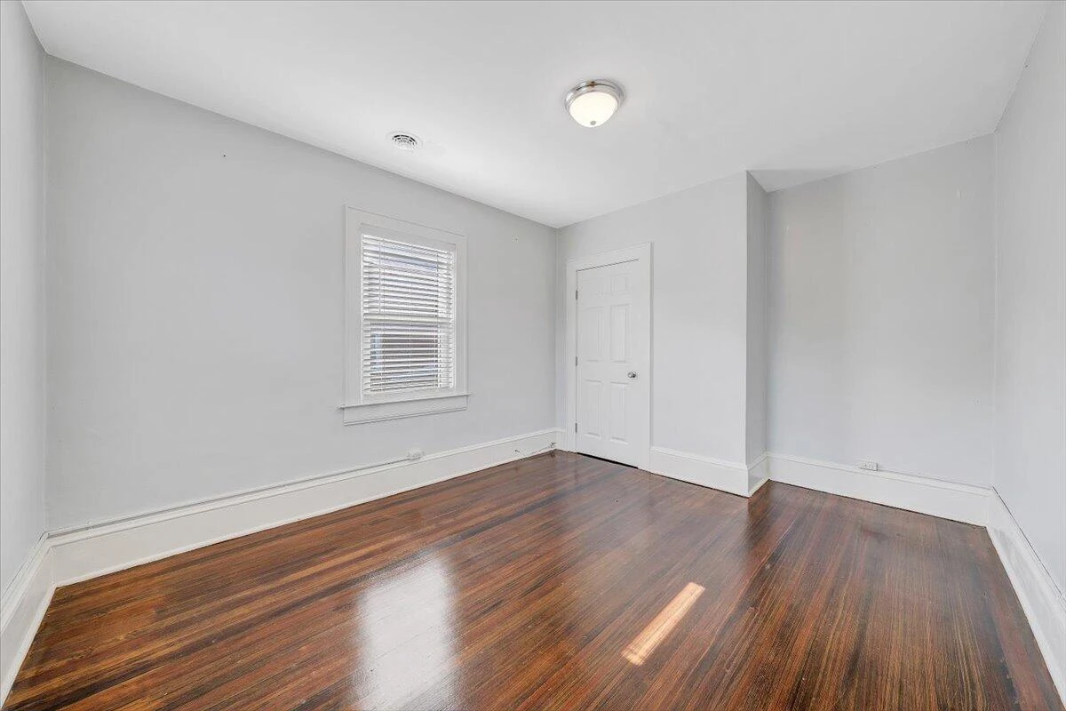 2321 Massachusetts AVE - Photo 27
