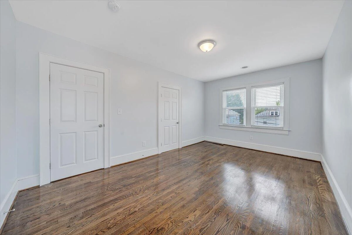 2321 Massachusetts AVE - Photo 32