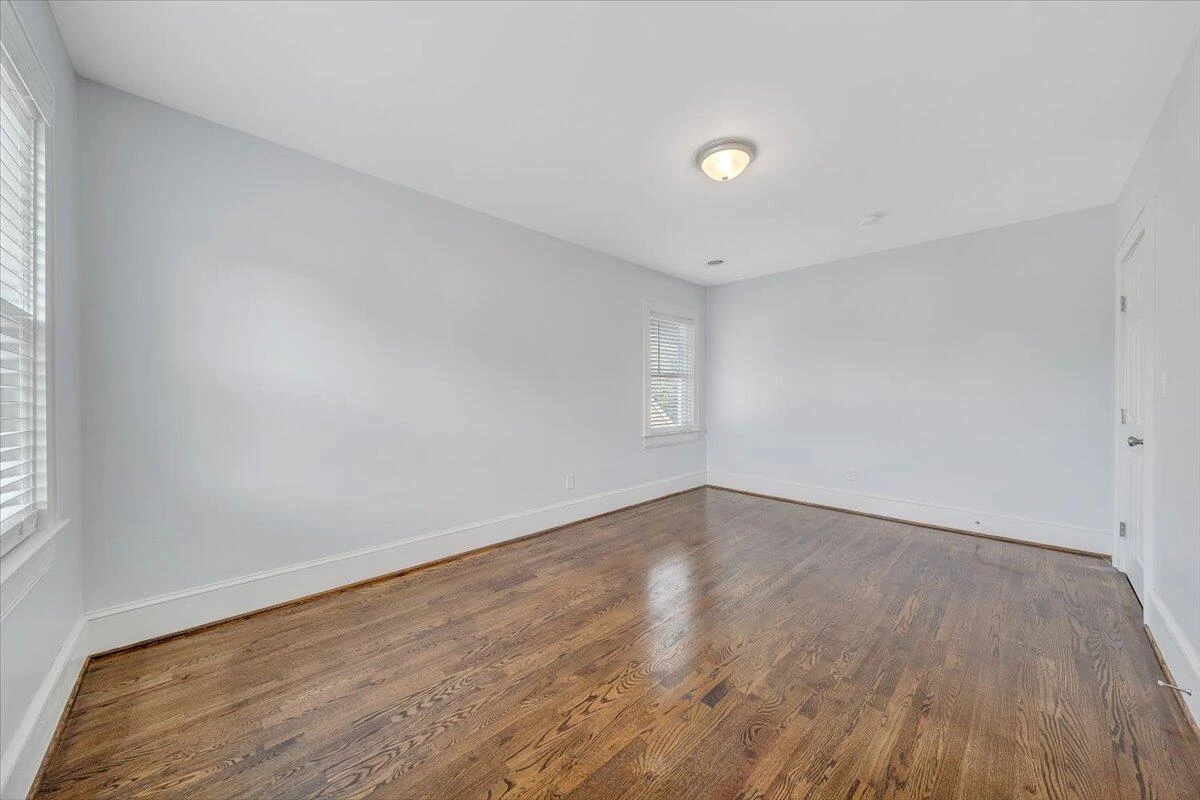 2321 Massachusetts AVE - Photo 33