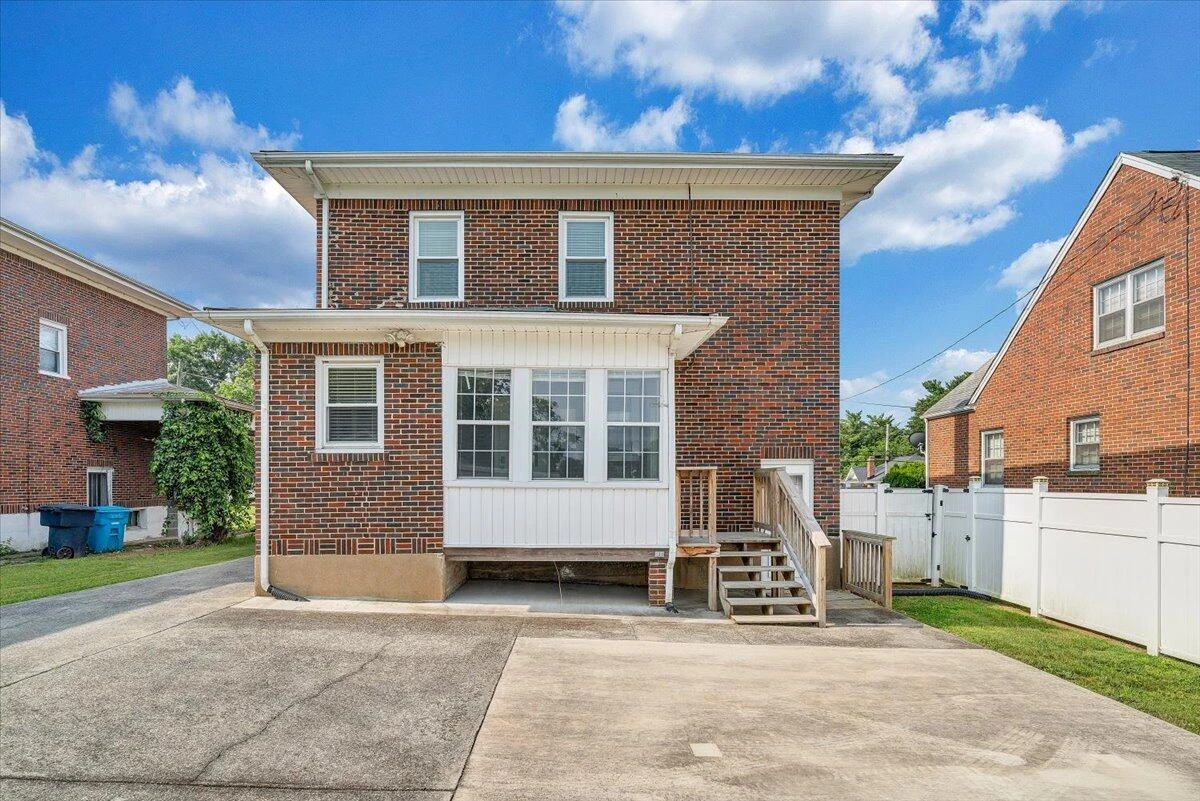 2321 Massachusetts AVE - Photo 40