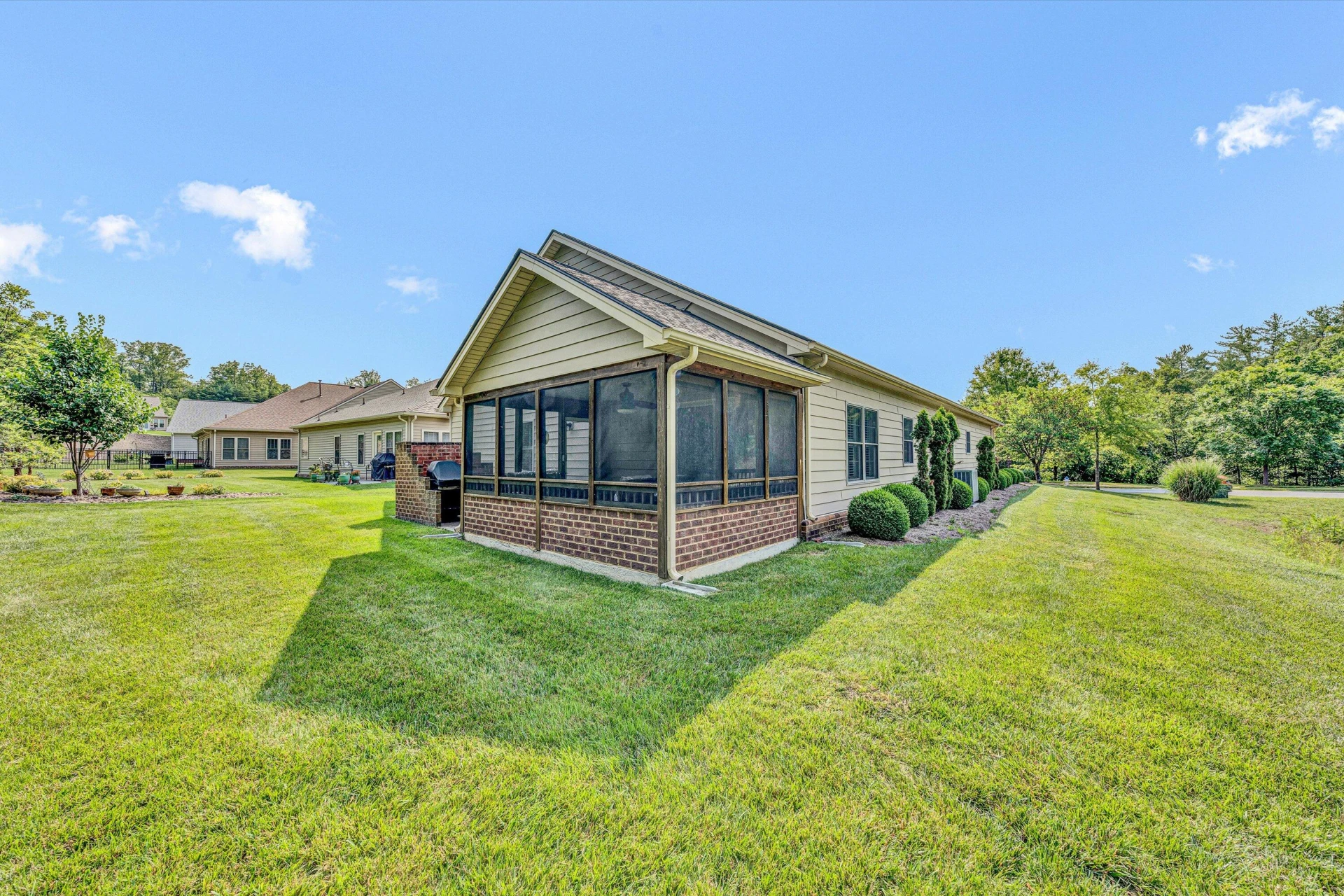 7027 Mountain Spring TRL - Photo 34